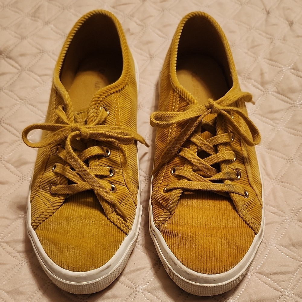 Yellow  Old Navy Corduroy Women's Sneakers Size 8